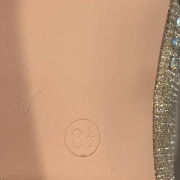 Fancy beaded high heels - Picture 8 of 9